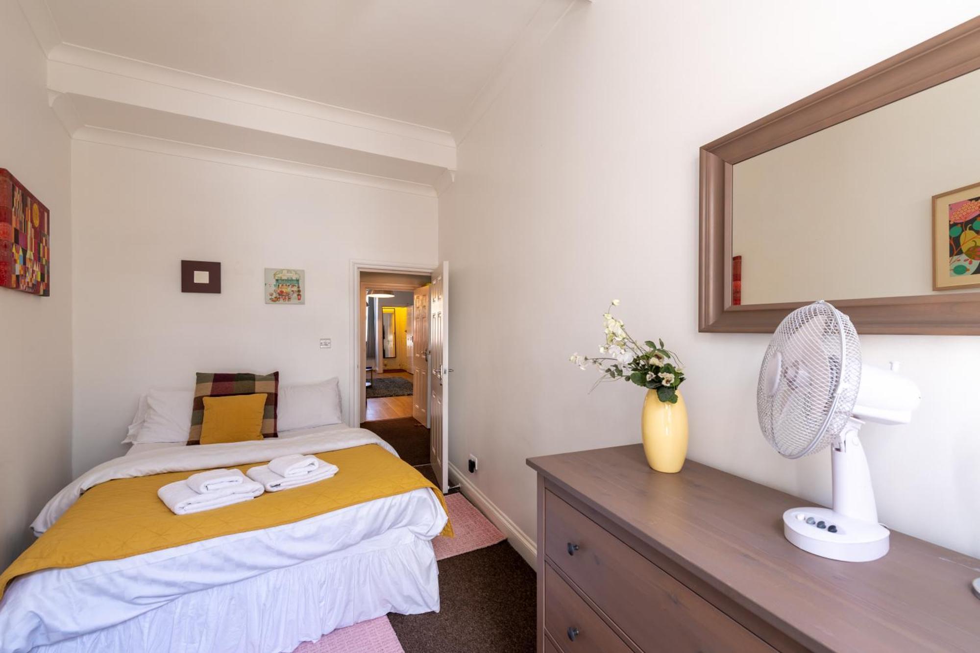 Spacious Comfy 2Br Flat 런던 외부 사진